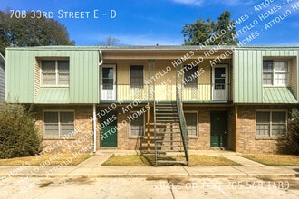 Building Photo - 708 E 33rd St