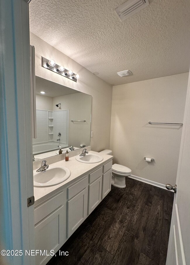 Building Photo - 3508 Lawton Pl