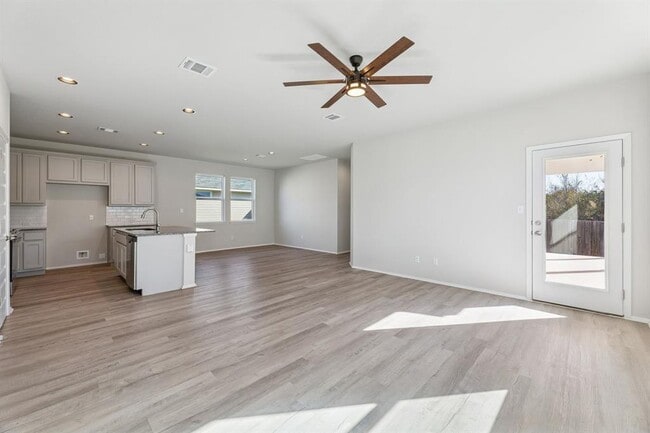 Building Photo - 316 Insider Loop