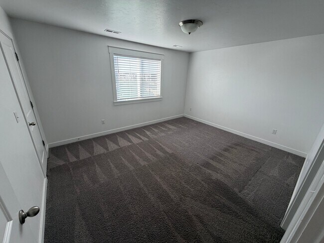 Building Photo - 5122 W Dolce Ct