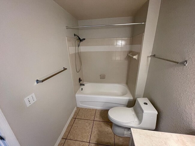 Building Photo - 5959 Westgate Dr