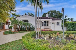 Building Photo - 2454 SW 23rd Ter