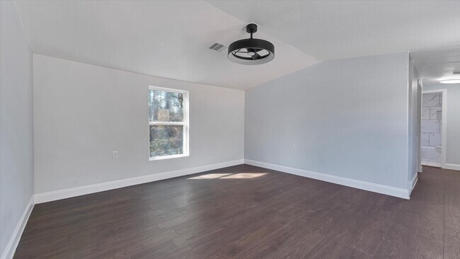 Building Photo - 65 County Rd 5002