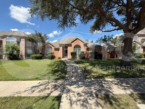 Building Photo - 7821 Aqua Vista Dr
