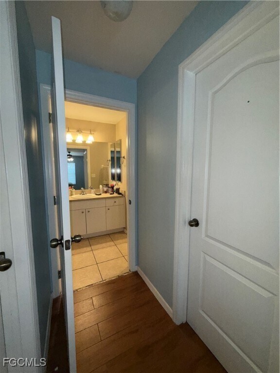 Building Photo - 1034 NE 13th Pl