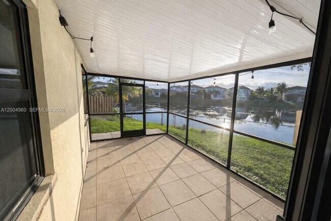 Building Photo - 640 SW 113th Terrace