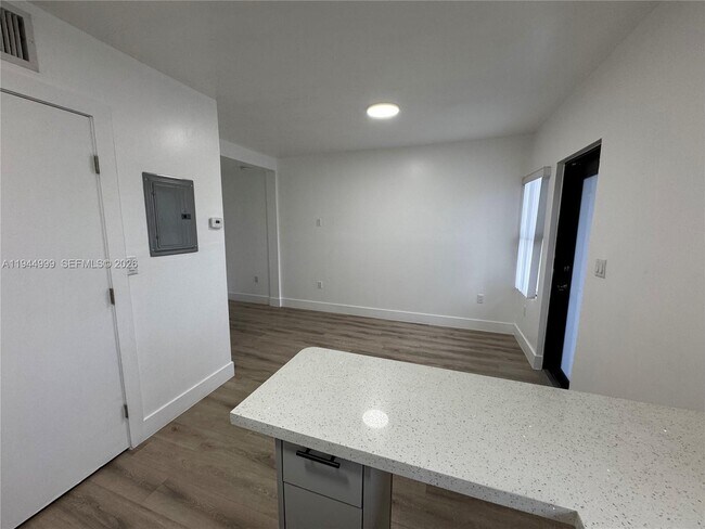 Building Photo - 1969 NW 2nd Ct