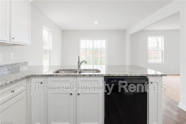 Building Photo - 2232 Balmore Ave
