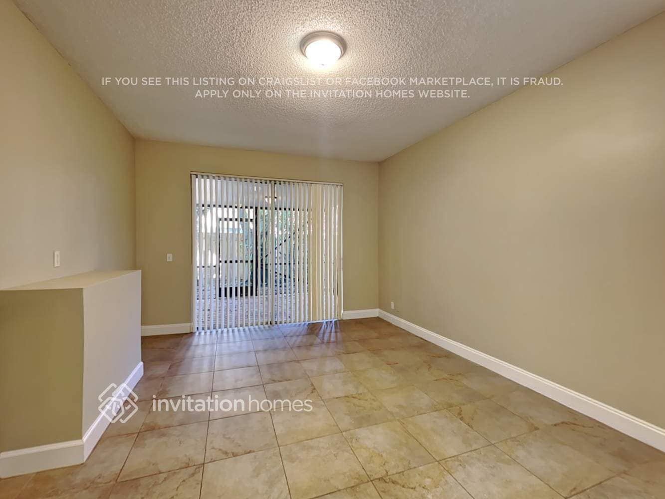 Building Photo - 1170 NW 185th Ave