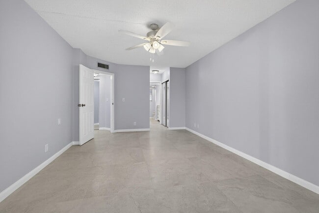 Building Photo - 3590 Via Poinciana