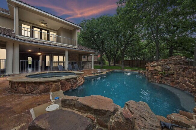 Building Photo - 2101 Miracle Point Dr