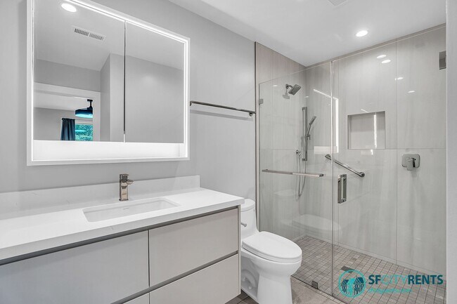 Building Photo - Sunnyside: Newly Renovated Single Family H...