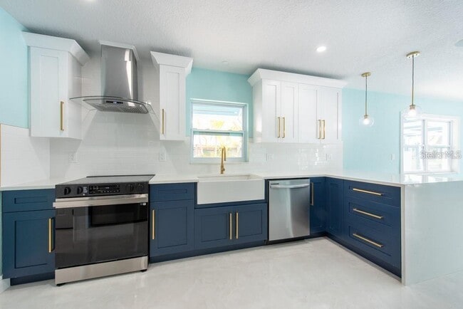 Building Photo - 4643 Bay Crest Dr