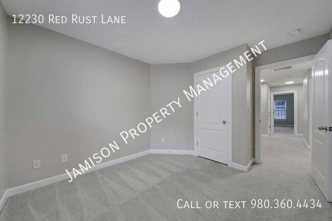 Building Photo - 12230 Red Rust Ln
