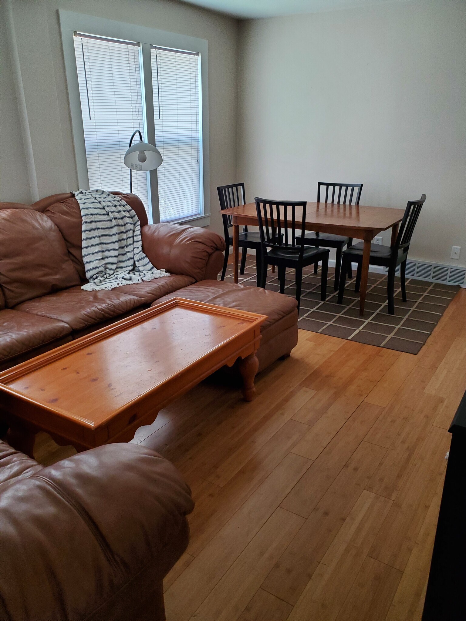 dining area - 934 Water St