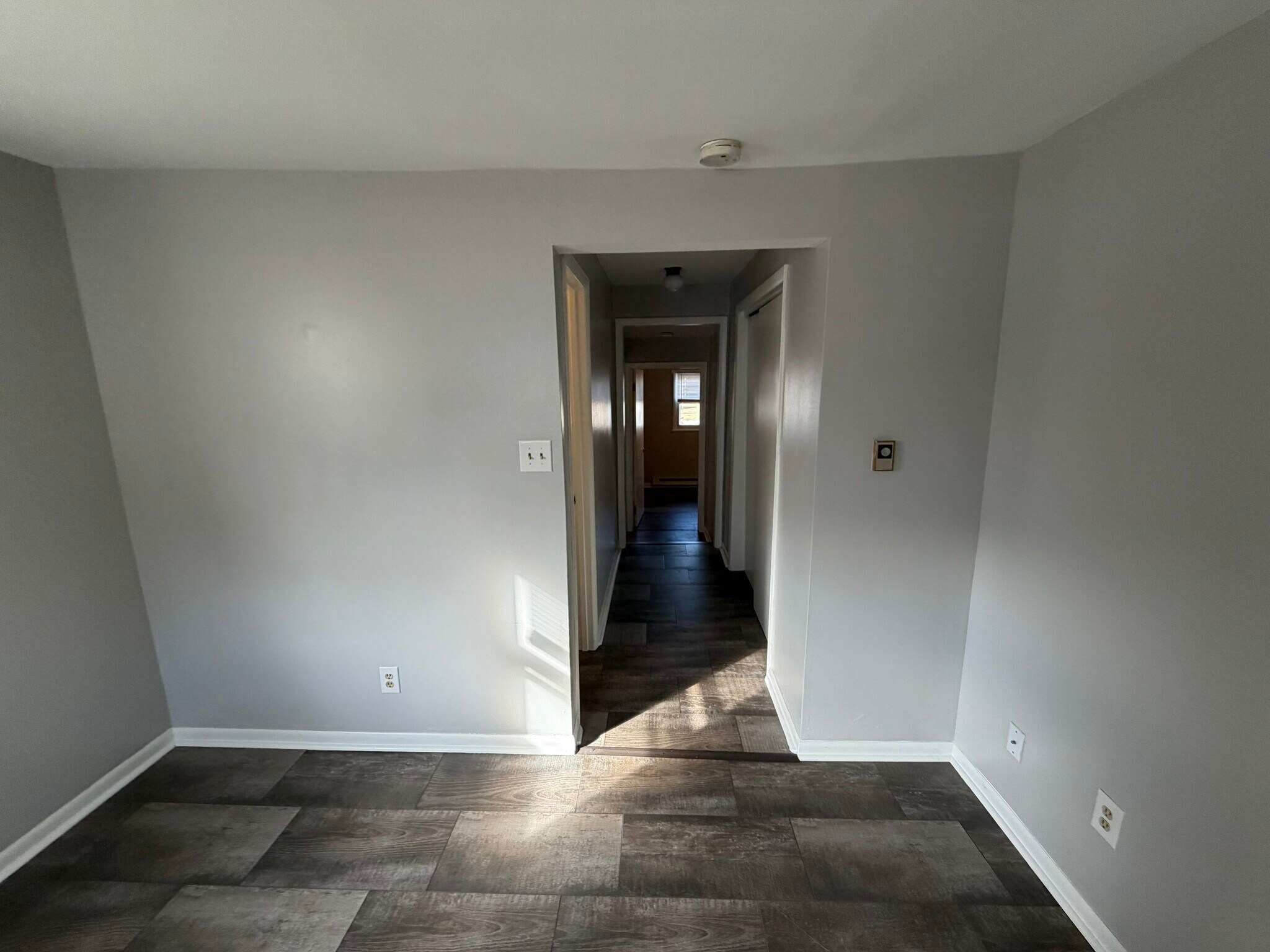 Building Photo - 148 N Church St