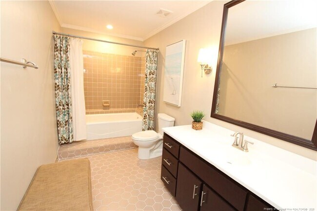 Building Photo - 3908 Littlefield Ct