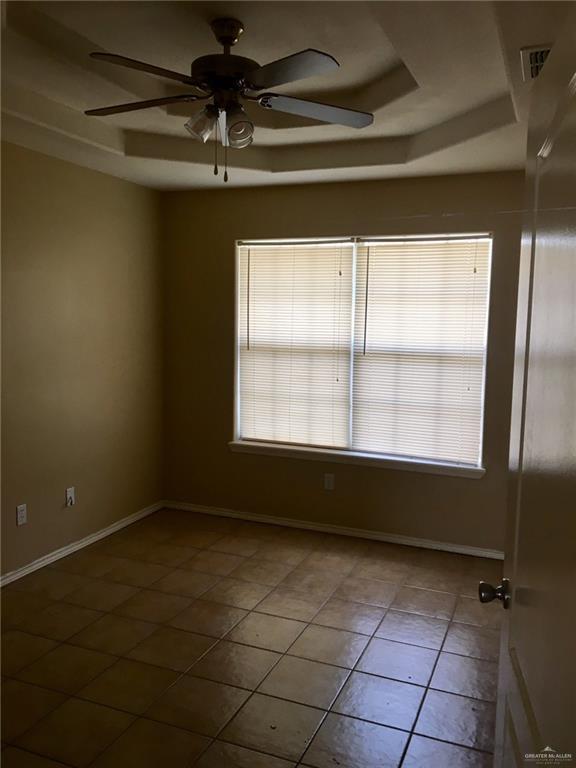 Building Photo - 27 Lilia Dr