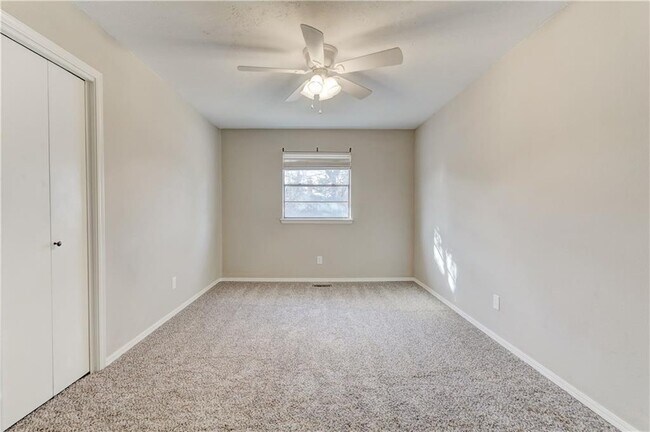 Building Photo - 3413 Choctaw Dr