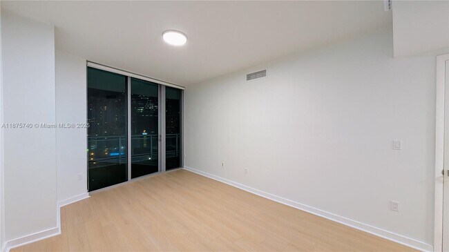 Building Photo - 350 S Miami Ave