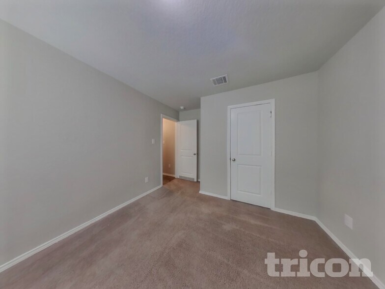 Building Photo - 8511 Amistad Cove