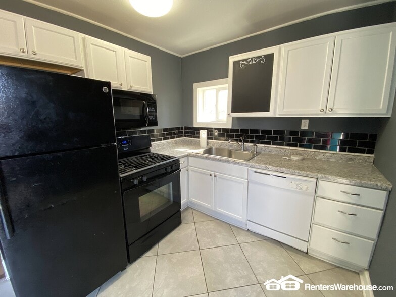 Building Photo - 3916 9th St