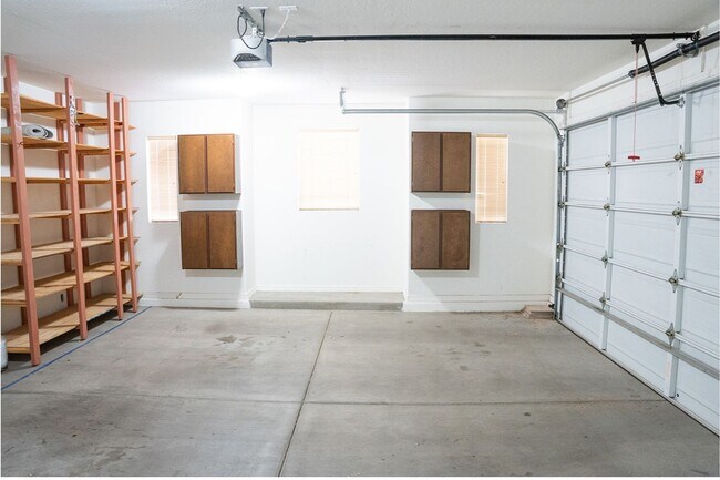 Building Photo - 3555 W Magellan Dr