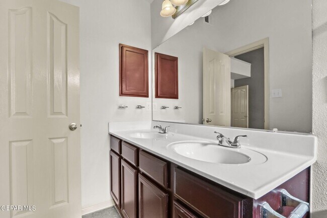 Building Photo - 14438 Miguel Terrazas Dr