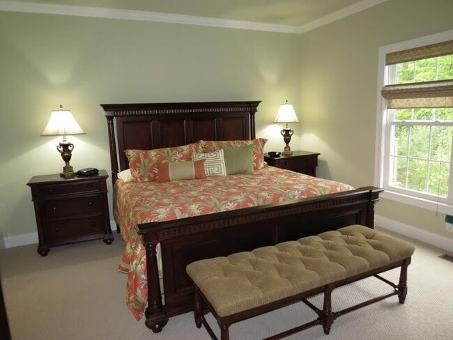 Building Photo - Newington Ridge Toll Brothers Luxury Townh...