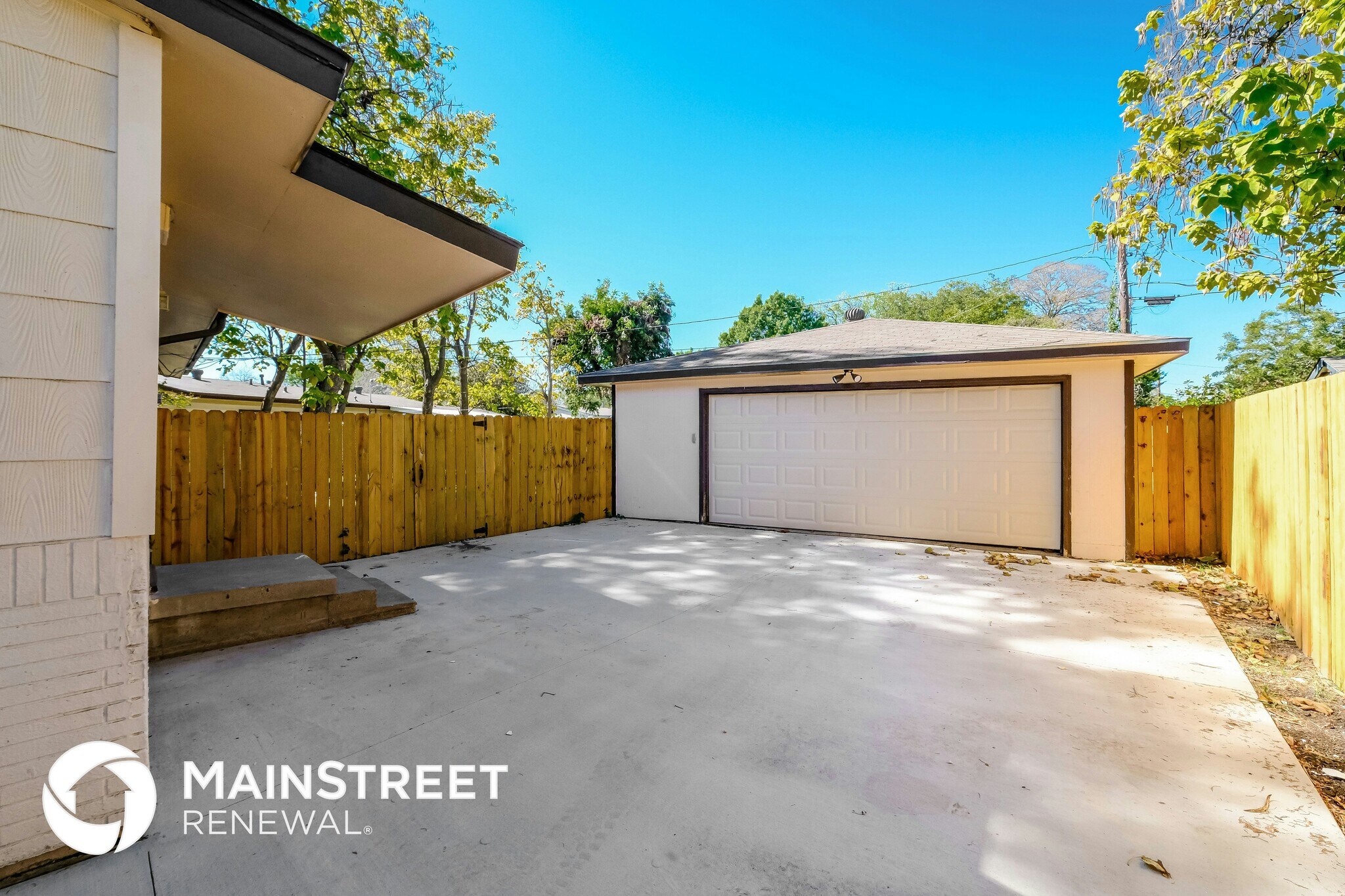 Building Photo - 2937 Larry Dr