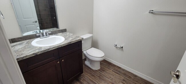 Building Photo - NEW LUXURY ONE BEDROOM APARTMENT UNFURNISHED