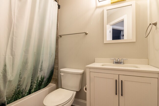 Building Photo - 154 Anneswood Rd