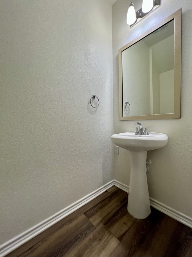 Building Photo - 14839 Vance Jackson Rd