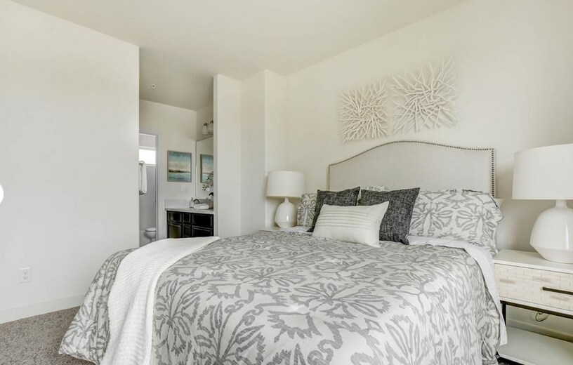 Building Photo - 707 Magnolia Ave