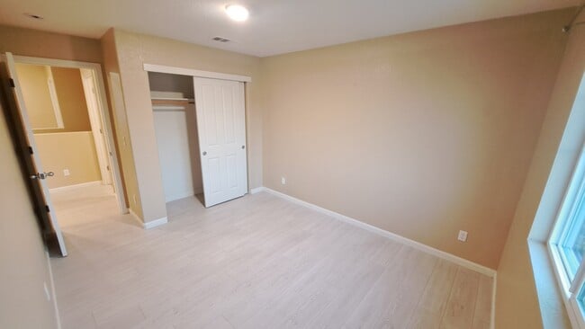 Building Photo - 120 Alboran Sea Cir