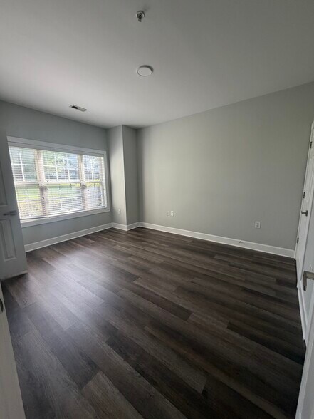 Building Photo - 8733 Coralbell Ln