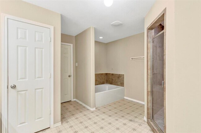 Building Photo - 461 Mystic Glen Loop