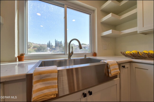 Building Photo - 3609 Okeefe Dr