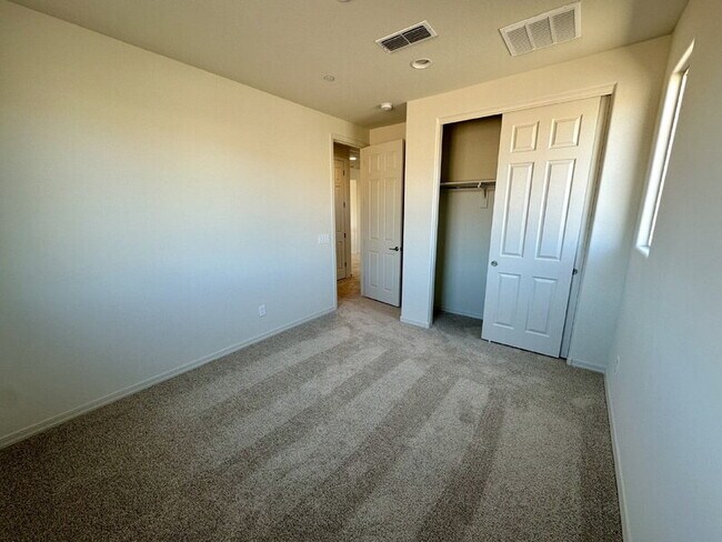 Building Photo - 13726 W Whisper Rock Trail