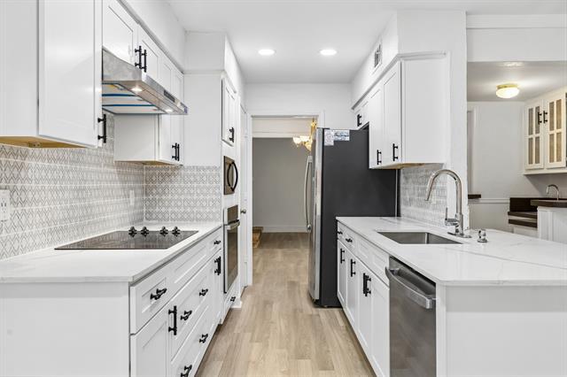 Building Photo - 1801 Hanover Dr