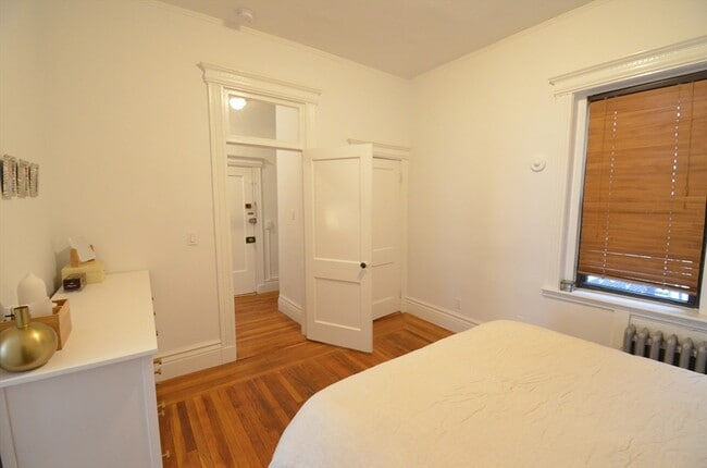 Building Photo - 1109 Boylston St