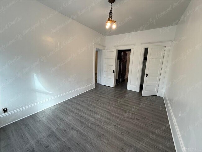 Building Photo - 44 W High St