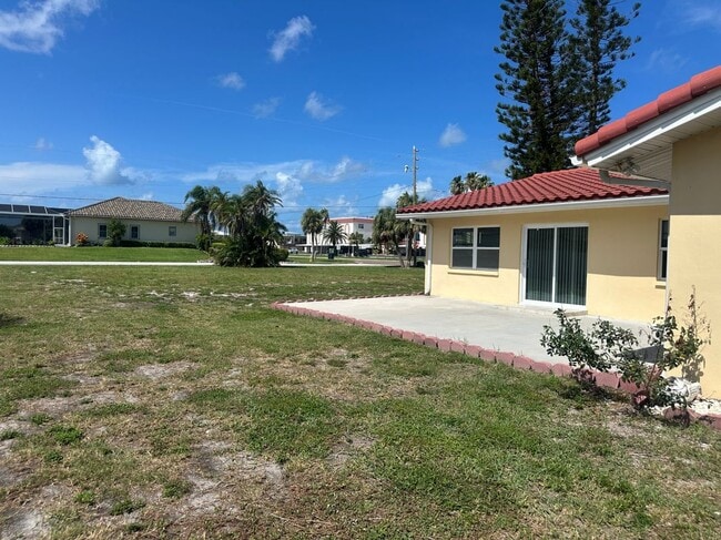 Building Photo - 3001 Gulf Blvd