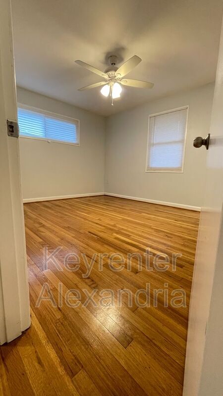 Building Photo - 4809 Taney Ave