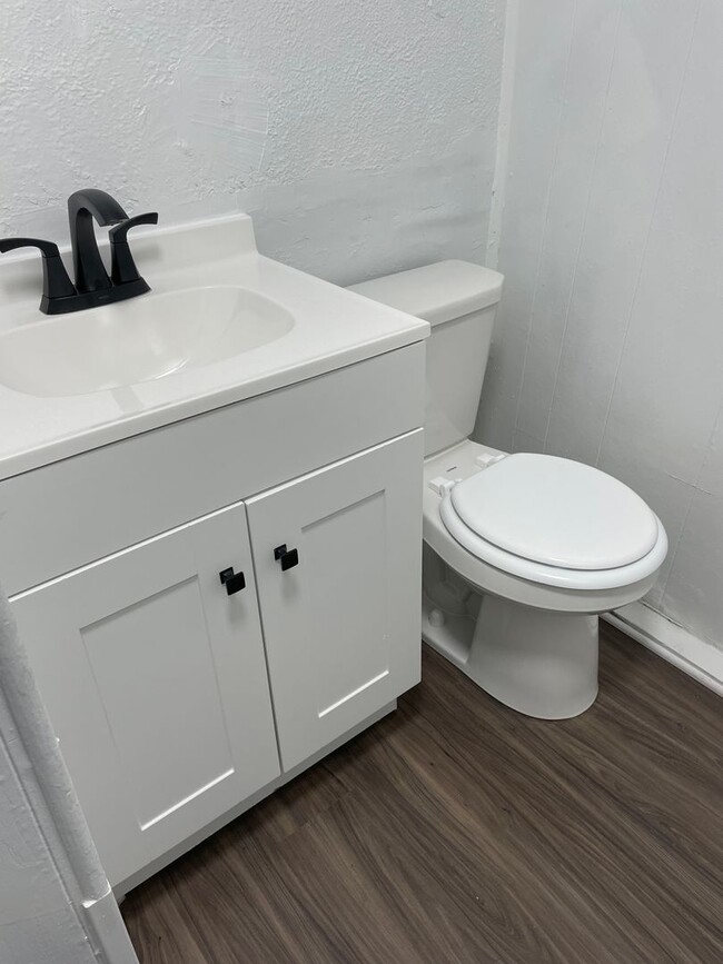 Building Photo - 2800 Berg St