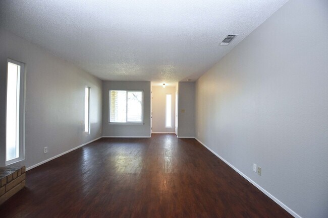 Building Photo - 5902-5902 Bourbon Dr