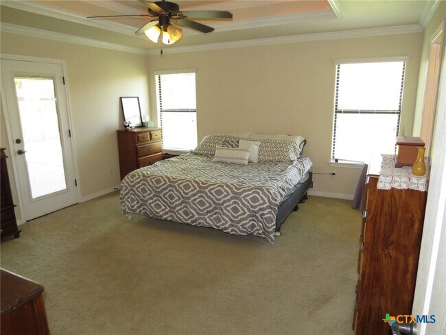 Building Photo - 2505 Mugho Dr