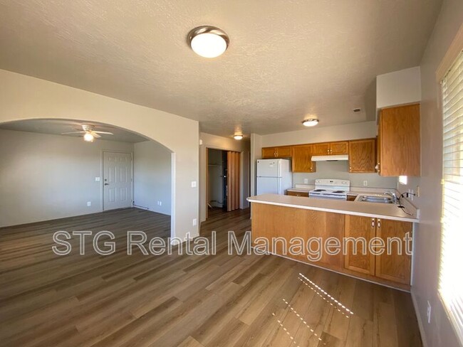 Building Photo - 473 E 1100 S