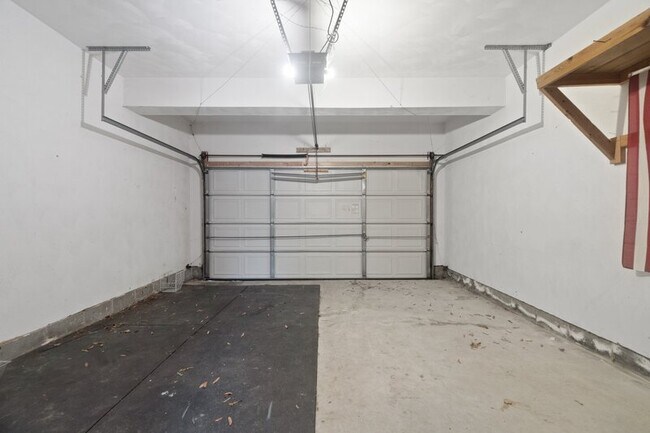 Building Photo - 3708 Gateway Pl