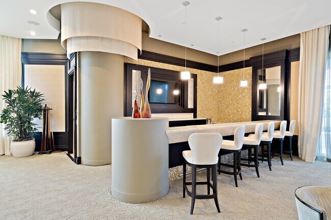 Building Photo - 2700 N Ocean Dr